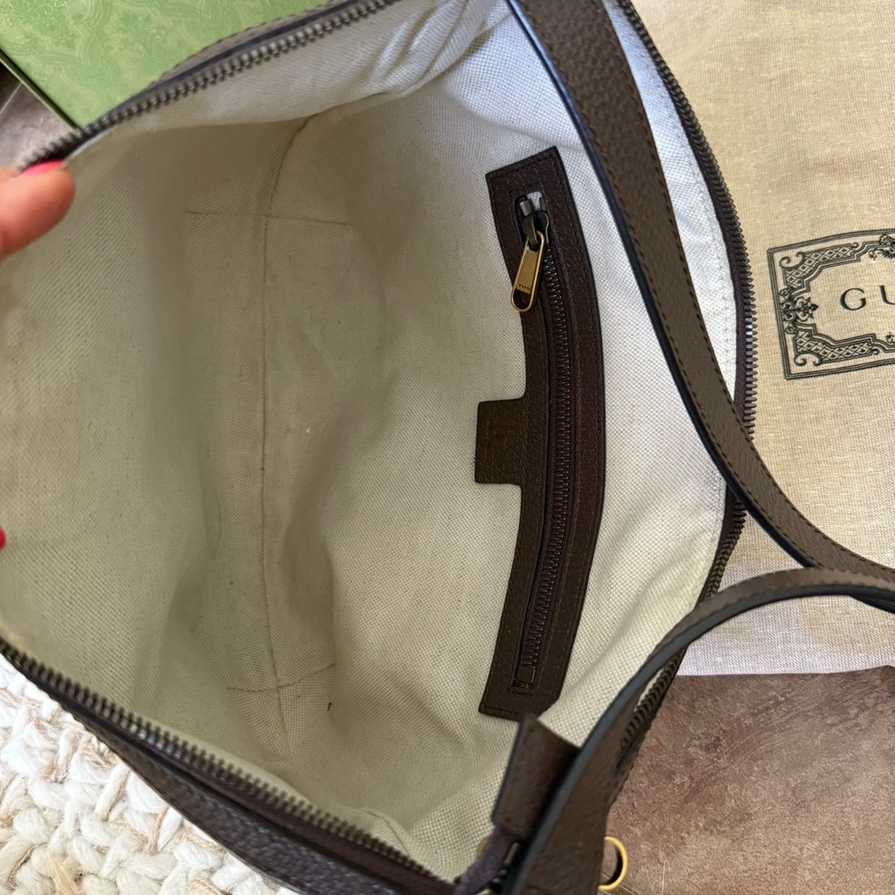 Gucci Ophidia Medium Shoulder Bag - Picture 6 of 13